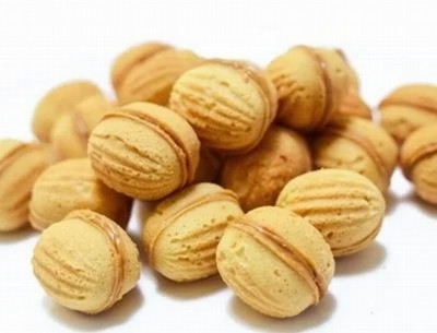 Cepumi Riekstiņi ar iebiezinātu pienu 450g (22.02.27) Latvija