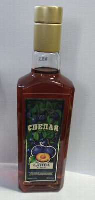 Liķieris Farm Spelaja Sliva 0.5l 18% Ukraina