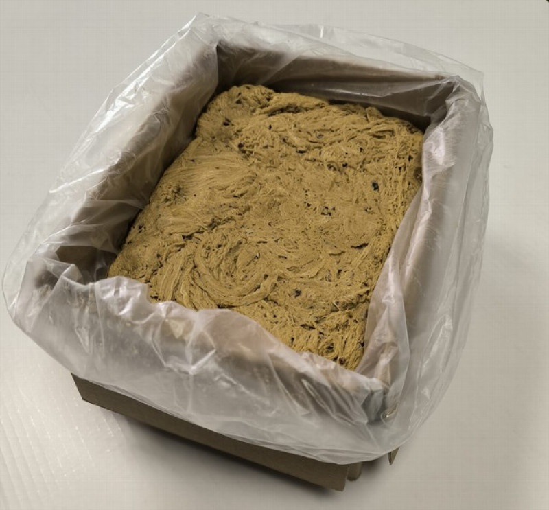 Halva Zemesriekstu ar ķiršiem 4kg  (10.01.27) (daudzumu norādīt kilogramos,pilnas kastes) Latvija